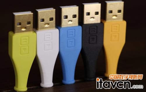  USB  ɫ