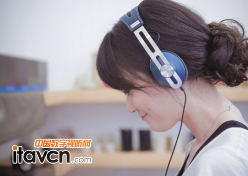 SennheiserĴMOMENTUMOn-Earɫ